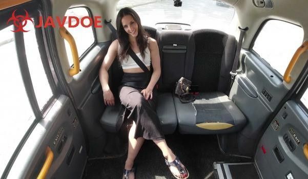 [SexInTaxi] Health Coach Acquired Fucked In The Taxi CZECH (E63.Betzz.Horny)